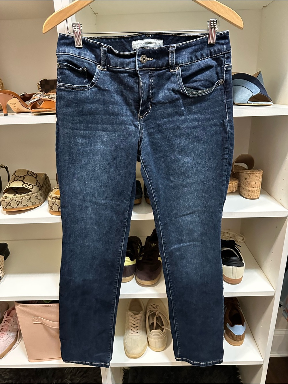 Chico’s Platinum cropped jeans size 10